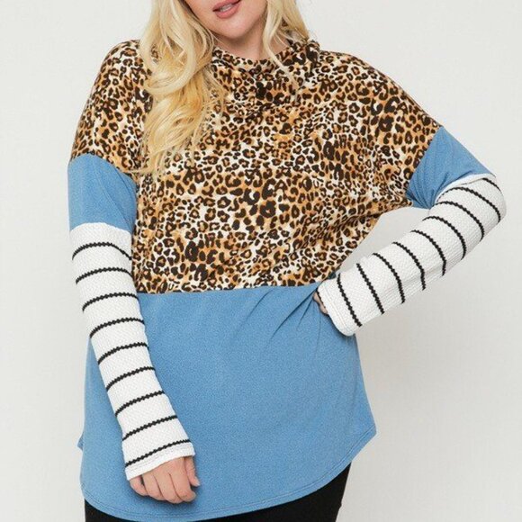 Plus Size Color Block Hoodie Featuring A Cheetah Print - Picture 1 of 3